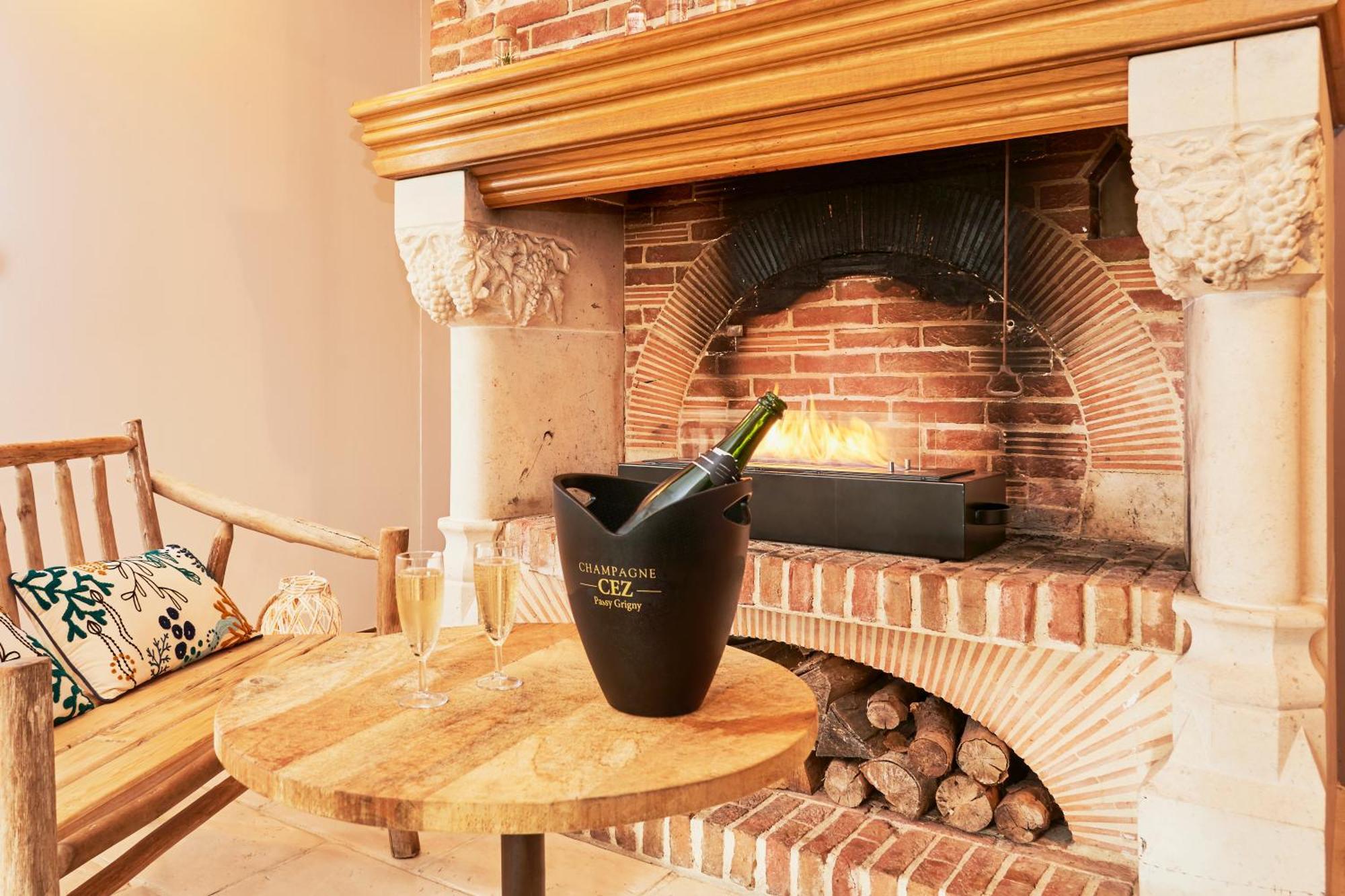 Hotel Spa Les Saules Favières エクステリア 写真